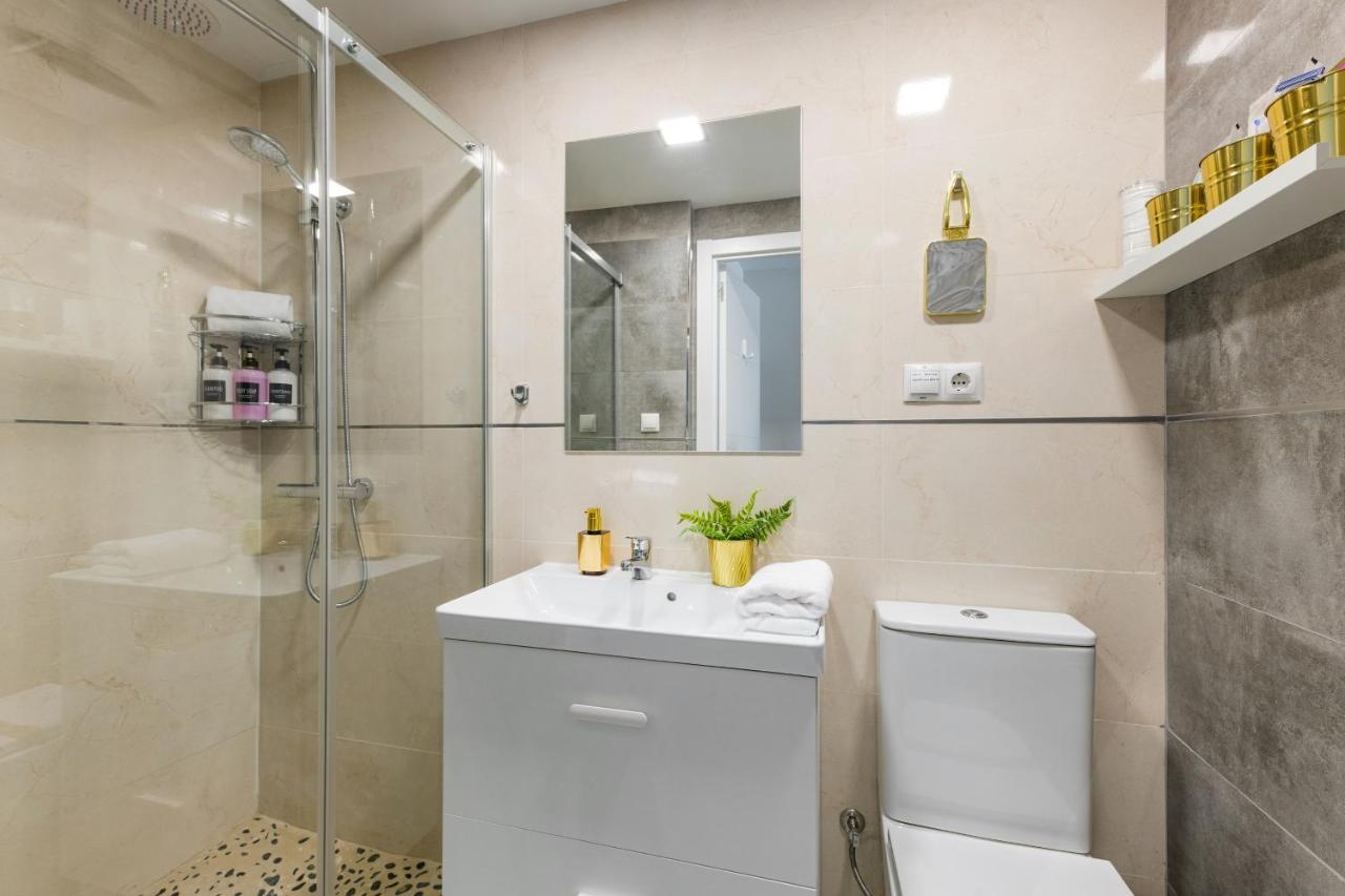Sweet Dreams Apartment Near Puerta Del Sol مدريد المظهر الخارجي الصورة